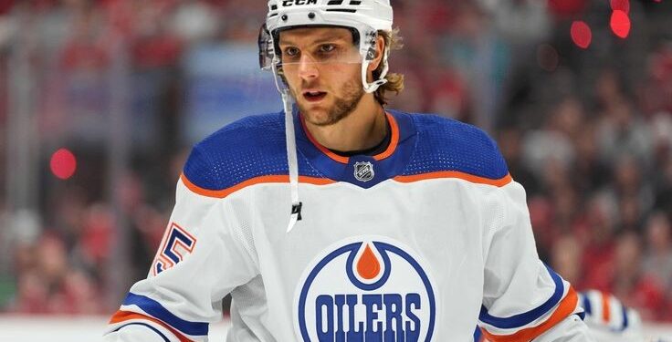 BREAKING: Oilers Pull Off Jaw-Dropping Signing, Securing Future of Young Star!